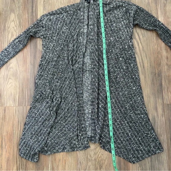 American Eagle Charcoal Ribbed Cardigan - Picture 9 of 10